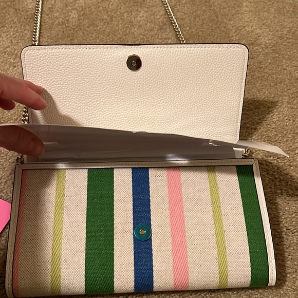 Kate spade handbag/wallet on chain NEW🍒 - Picture 4 of 7